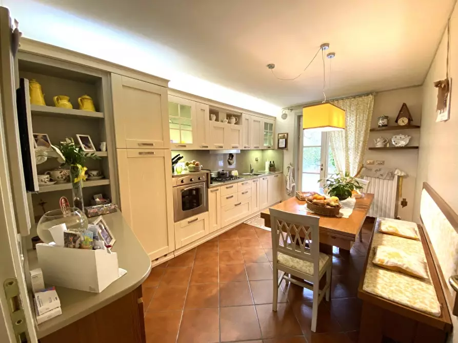 Immagine 5 di Villa in vendita  in Via Giovanni Gentile a Montecatini Terme