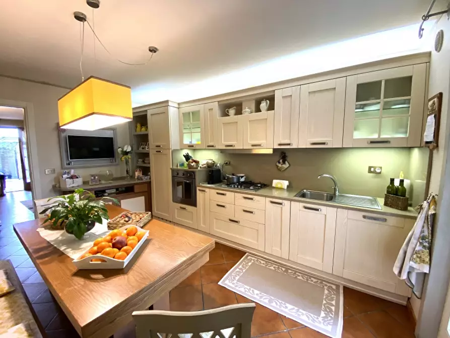Immagine 4 di Villa in vendita  in Via Giovanni Gentile a Montecatini Terme