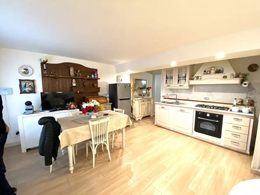 Immagine 5 di Villetta a schiera in vendita  in Via Cherubini a Montecatini Terme