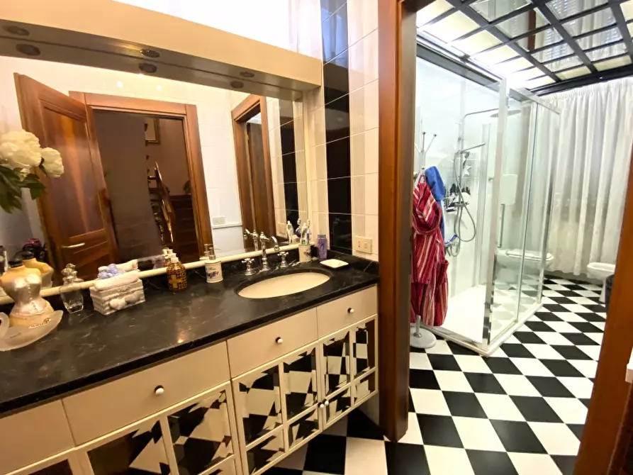 Immagine 22 di Villetta a schiera in vendita  in Via Cherubini a Montecatini Terme