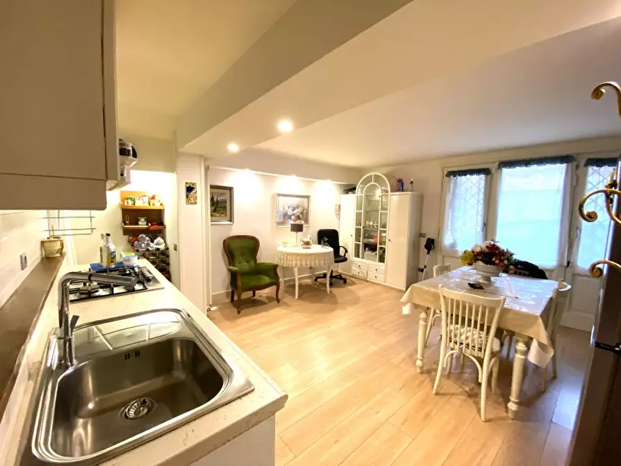 Immagine 13 di Villetta a schiera in vendita  in Via Cherubini a Montecatini Terme