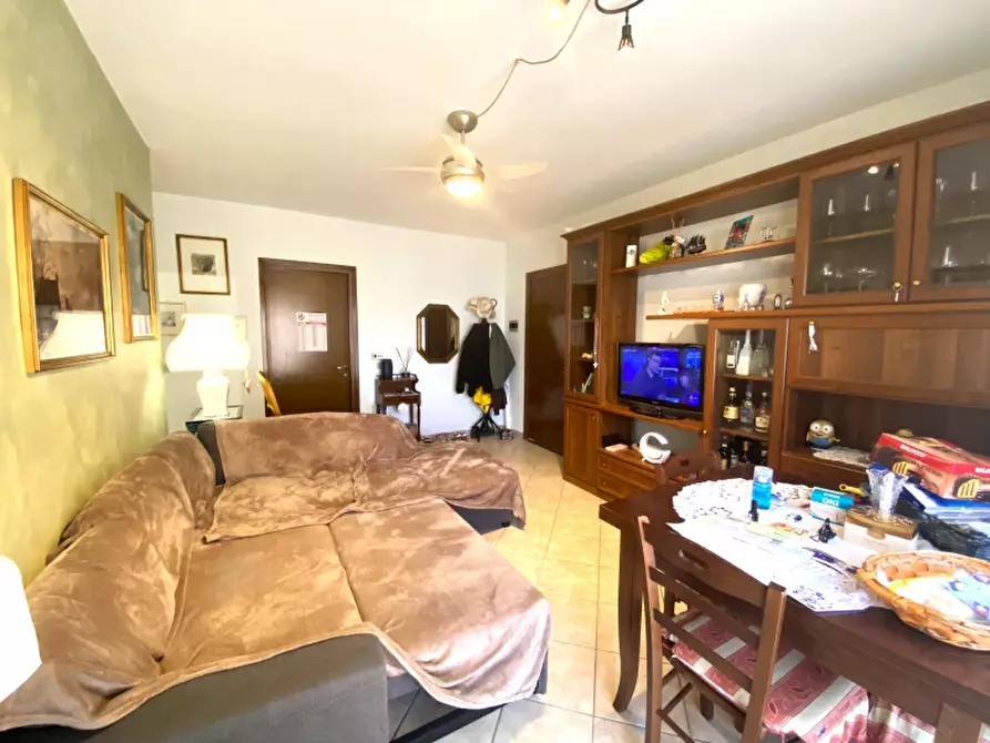 Immagine 2 di Appartamento in vendita  in Via Romagna a Montecatini Terme