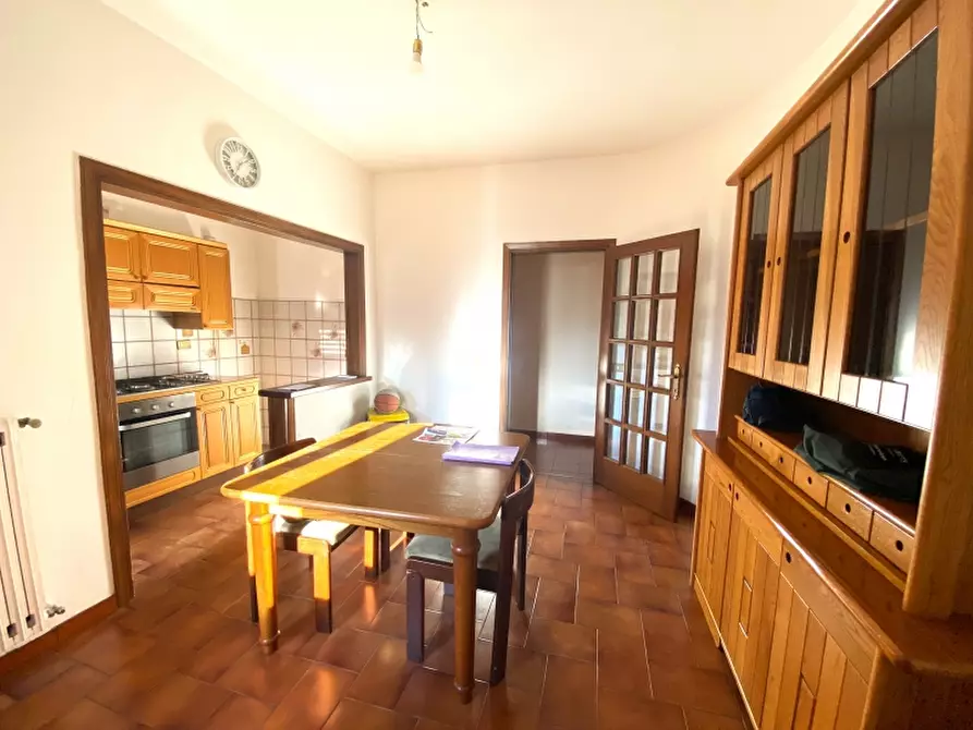 Immagine 6 di Appartamento in vendita  in Via Pascoli a Montecatini Terme