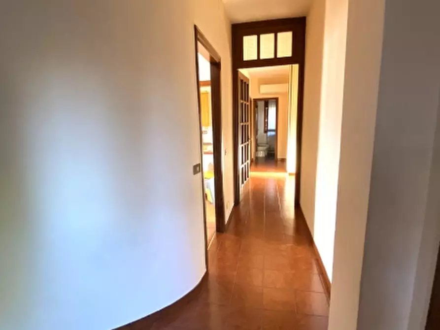 Immagine 19 di Appartamento in vendita  in Via Pascoli a Montecatini Terme