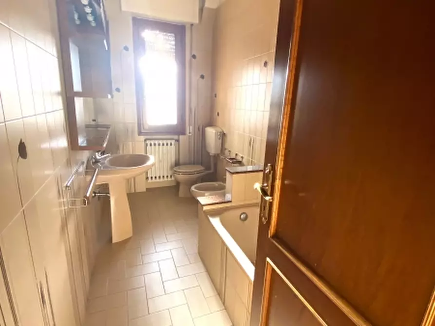 Immagine 14 di Appartamento in vendita  in Via Pascoli a Montecatini Terme