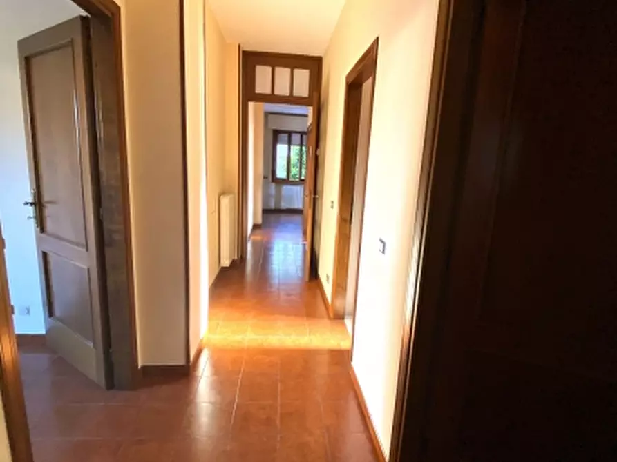 Immagine 15 di Appartamento in vendita  in Via Pascoli a Montecatini Terme