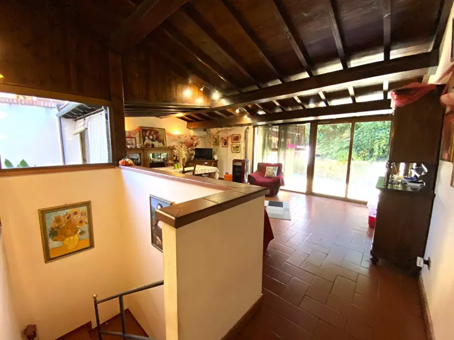 Immagine 2 di Villa in vendita  in Via Ponchielli a Montecatini Terme