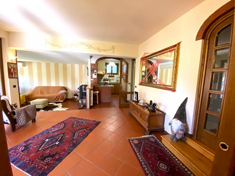 Immagine 10 di Villa in vendita  in Via Ponchielli a Montecatini Terme