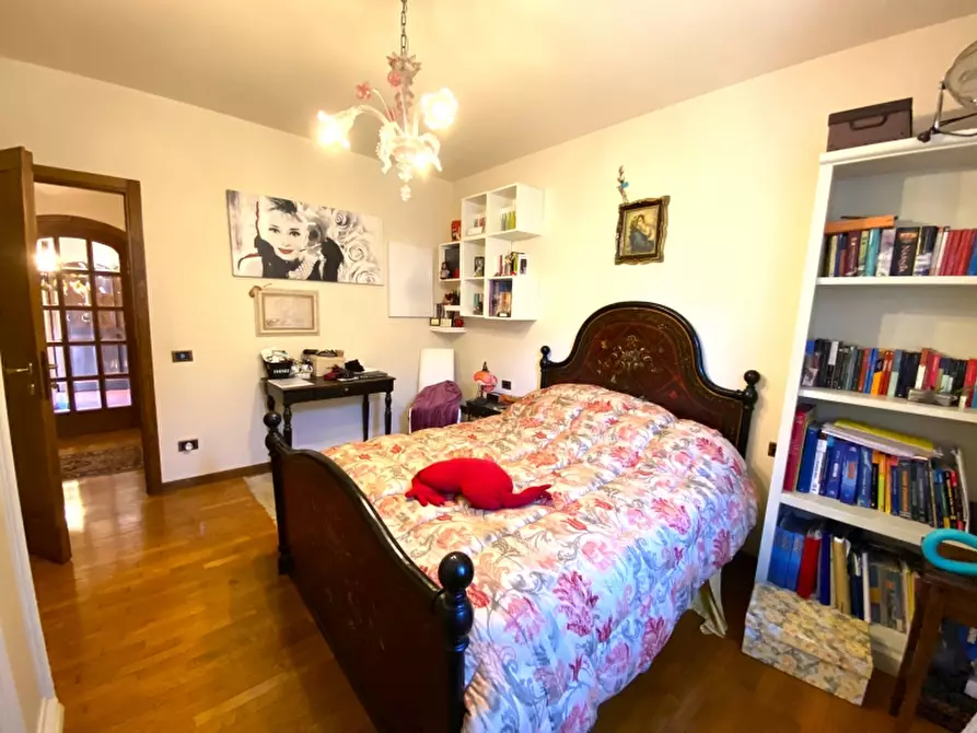 Immagine 14 di Villa in vendita  in Via Ponchielli a Montecatini Terme