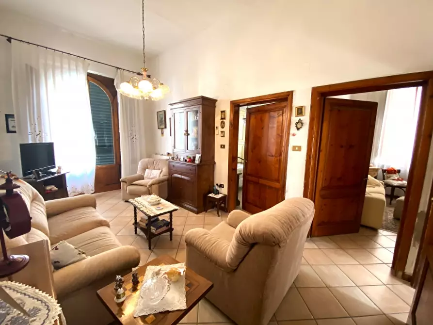 Immagine 5 di Casa indipendente in vendita  in Via Nino bixio a Montecatini Terme