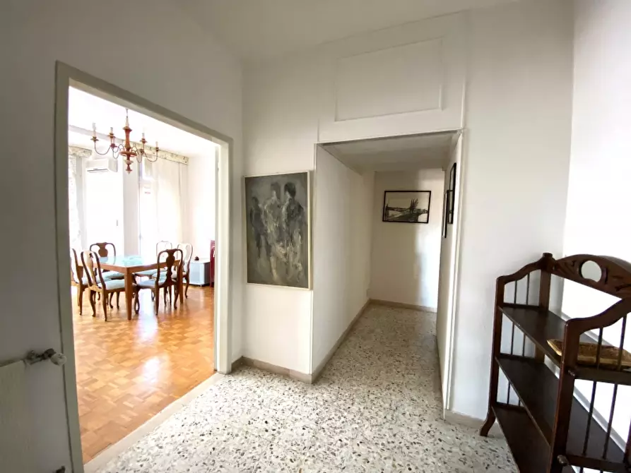 Immagine 6 di Appartamento in vendita  in Viale Verdi a Montecatini Terme