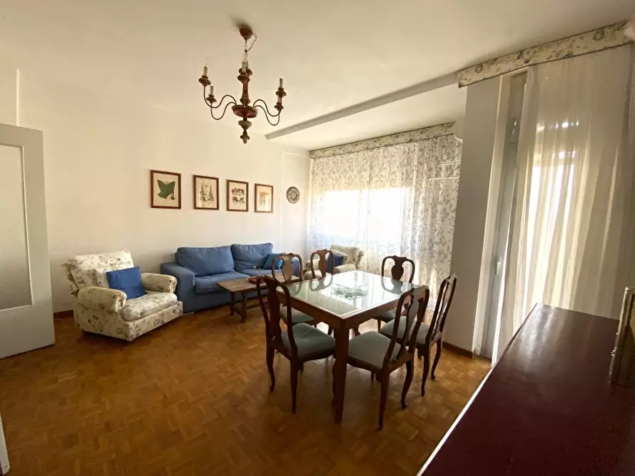 Immagine 1 di Appartamento in vendita  in Viale Verdi a Montecatini Terme
