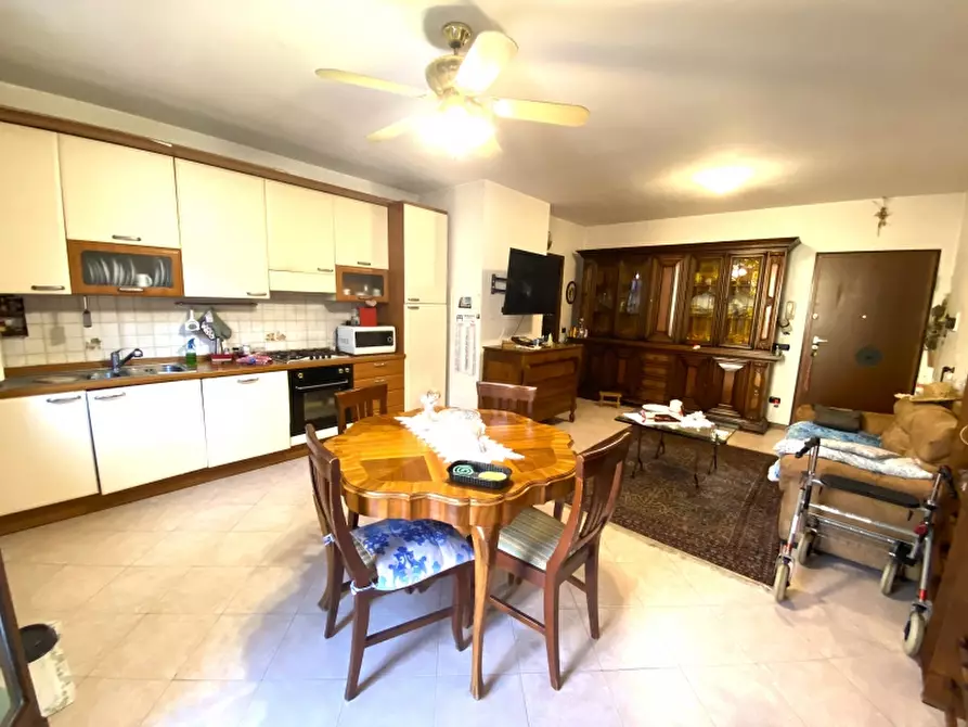 Immagine 4 di Appartamento in vendita  in Viale Fedeli a Montecatini Terme
