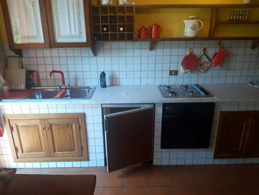 Immagine 11 di Villa in vendita  a Marliana