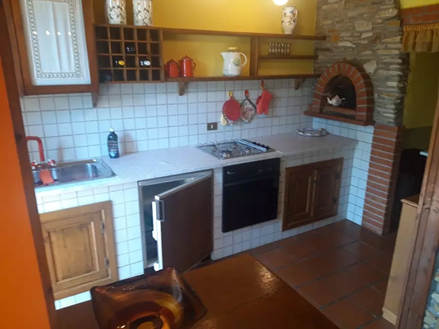 Immagine 14 di Villa in vendita  a Marliana