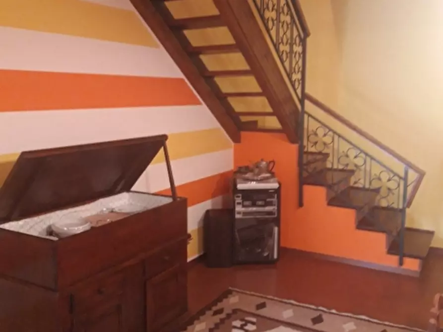 Immagine 17 di Villa in vendita  a Marliana