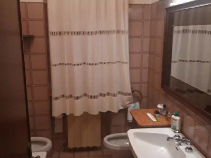 Immagine 25 di Villa in vendita  a Marliana