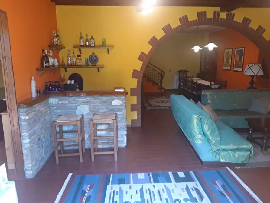 Immagine 5 di Villa in vendita  a Marliana