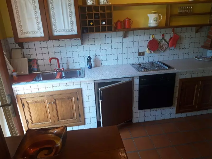 Immagine 9 di Villa in vendita  a Marliana