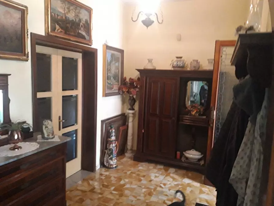 Immagine 1 di Villa in vendita  in Via Nofretti a Montecatini Terme