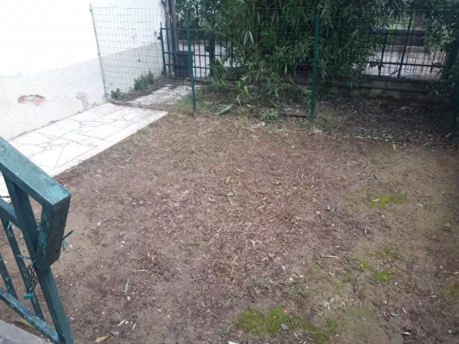 Immagine 37 di Appartamento in vendita  in Via Biscolla a Massa E Cozzile