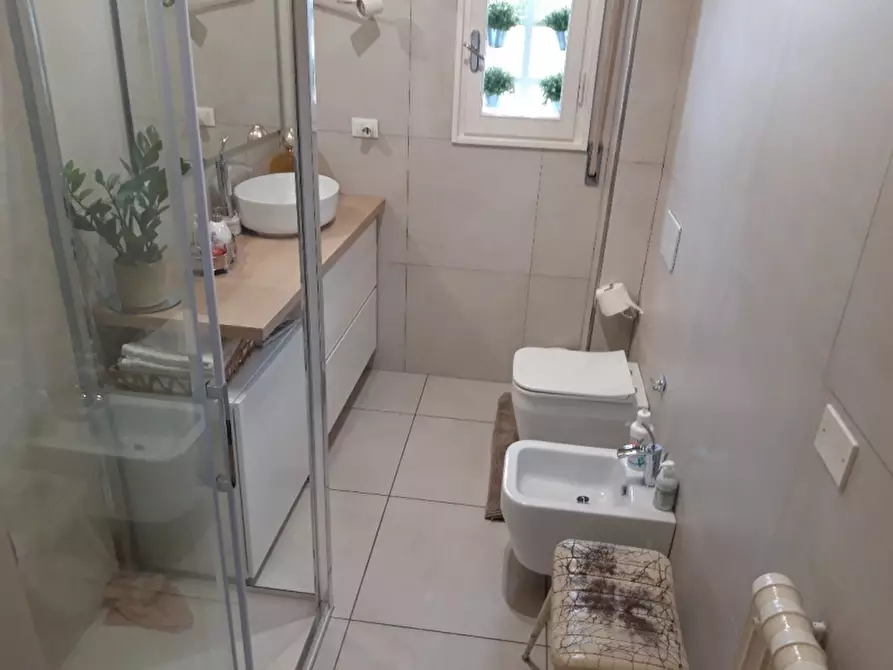 Immagine 19 di Appartamento in vendita  a Montecatini Terme