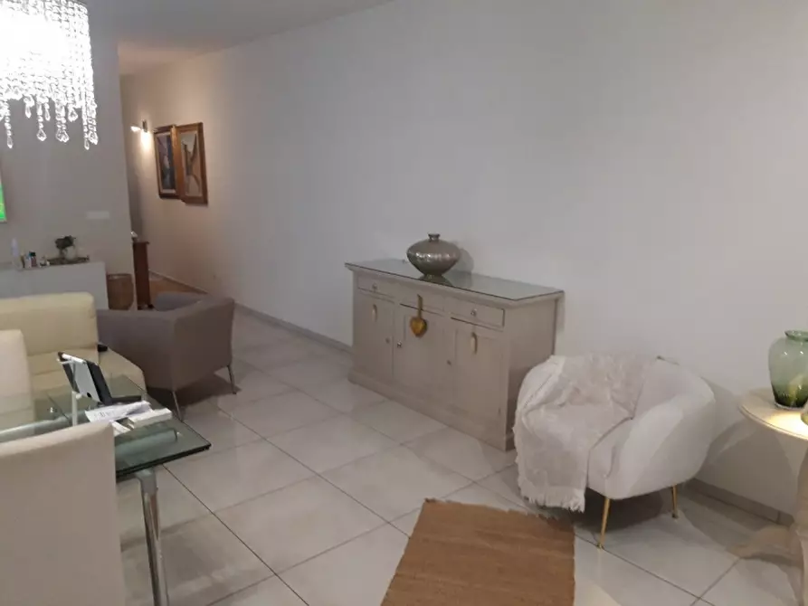 Immagine 25 di Appartamento in vendita  a Montecatini Terme