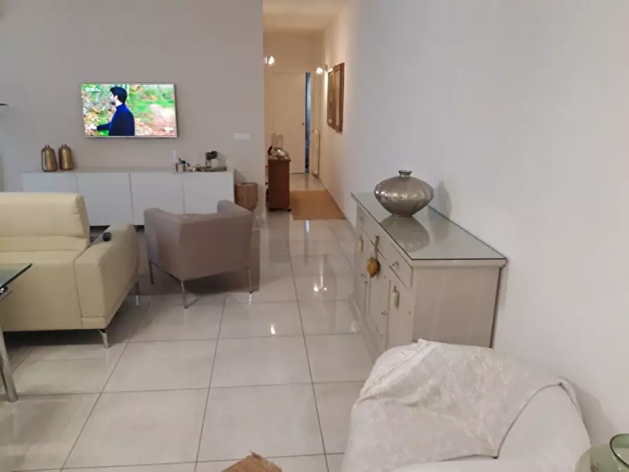 Immagine 26 di Appartamento in vendita  a Montecatini Terme