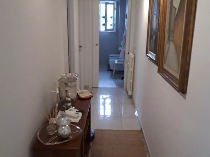 Immagine 8 di Appartamento in vendita  a Montecatini Terme