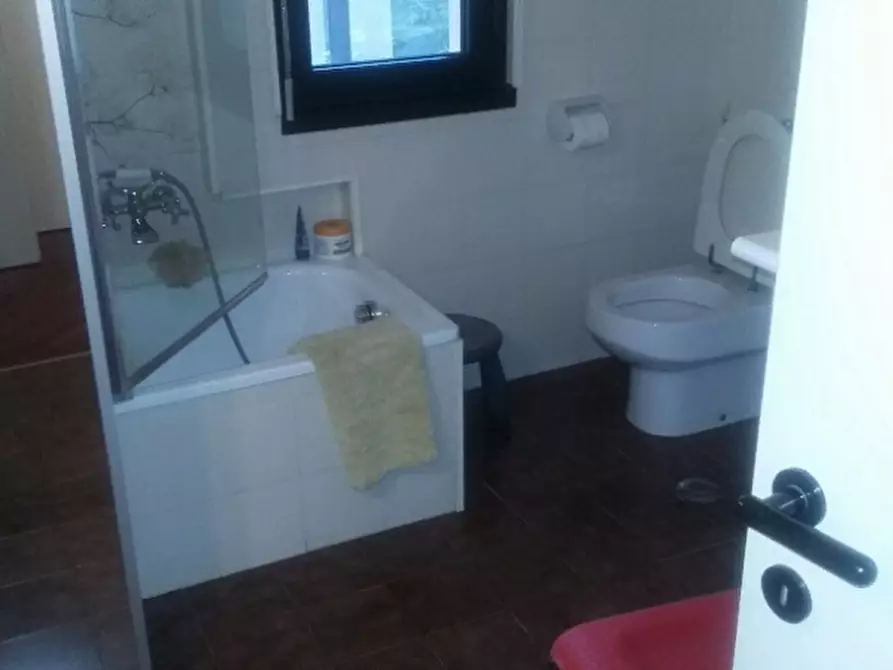 Immagine 6 di Appartamento in vendita  a Montecatini Terme