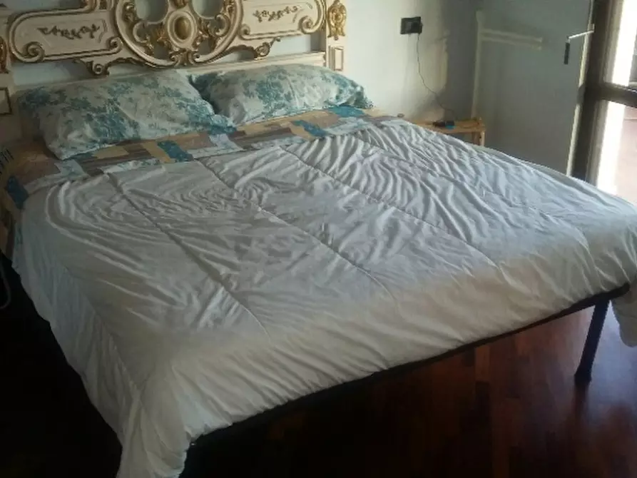 Immagine 8 di Appartamento in vendita  a Montecatini Terme