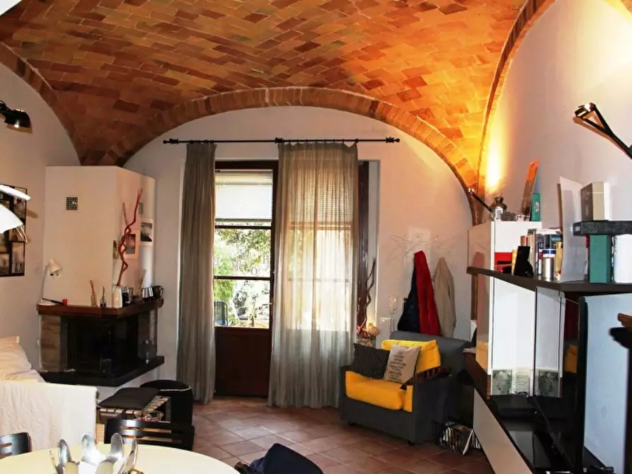 Immagine 2 di Appartamento in vendita  a Allerona