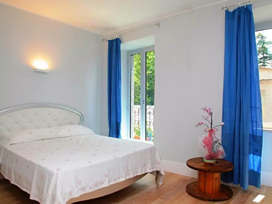 Immagine 5 di Attività commerciale in vendita  in Bagnoregio a Bagnoregio