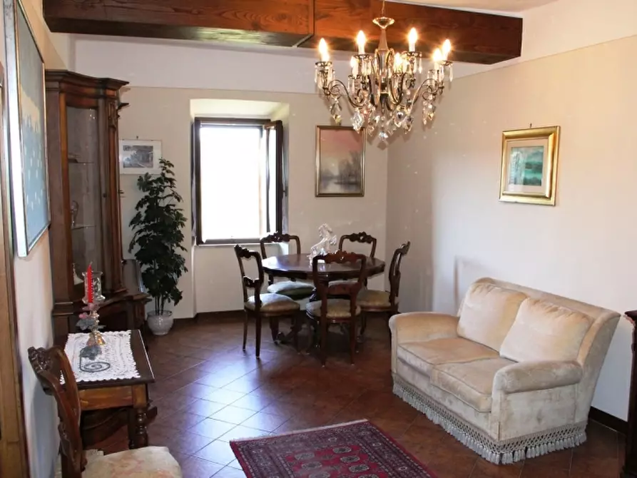 Immagine 3 di Appartamento in vendita  a Baschi