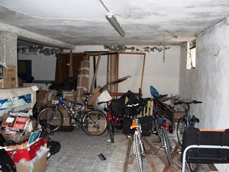 Immagine 3 di Garage in vendita  in ciconia a Orvieto
