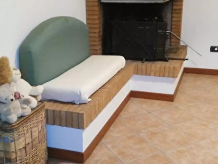 Immagine 3 di Casa semindipendente in vendita  a Orvieto