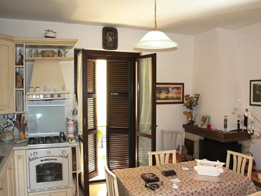 Immagine 2 di Appartamento in vendita  a Porano