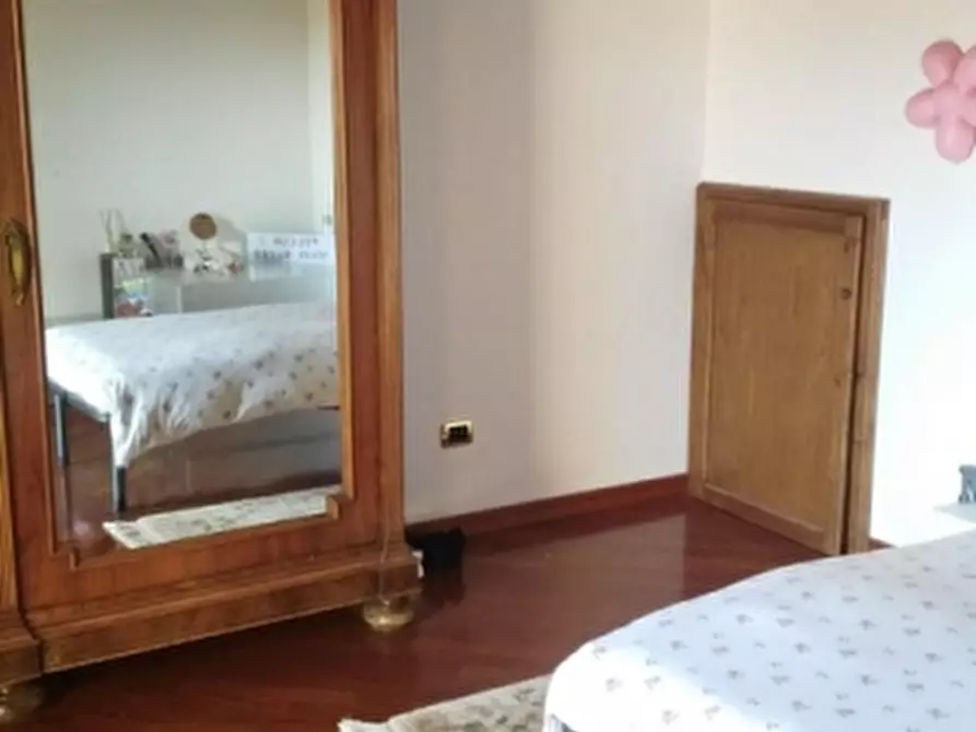 Immagine 12 di Casa semindipendente in vendita  a Orvieto