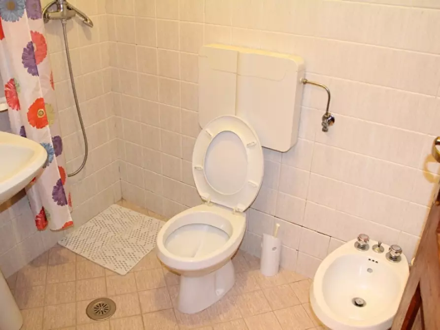 Immagine 13 di Agriturismo in vendita  in Viceno a Castel Viscardo