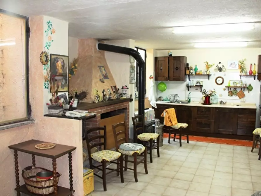 Immagine 15 di Porzione di casa in vendita  a Porano