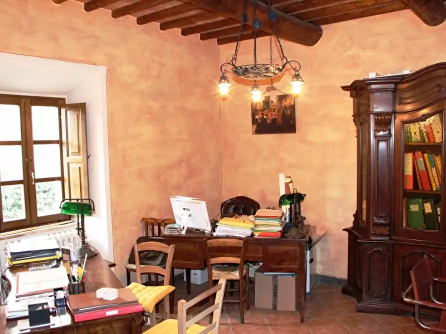 Immagine 10 di Casa semindipendente in vendita  a Castiglione In Teverina