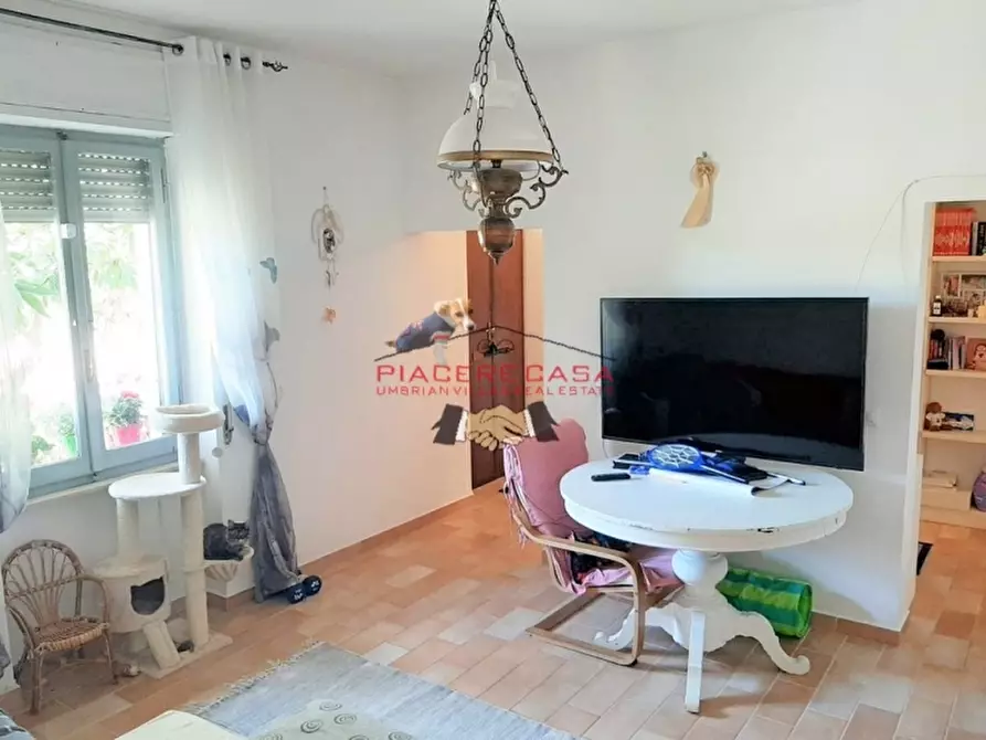 Immagine 5 di Casa semindipendente in vendita  in - a Orvieto