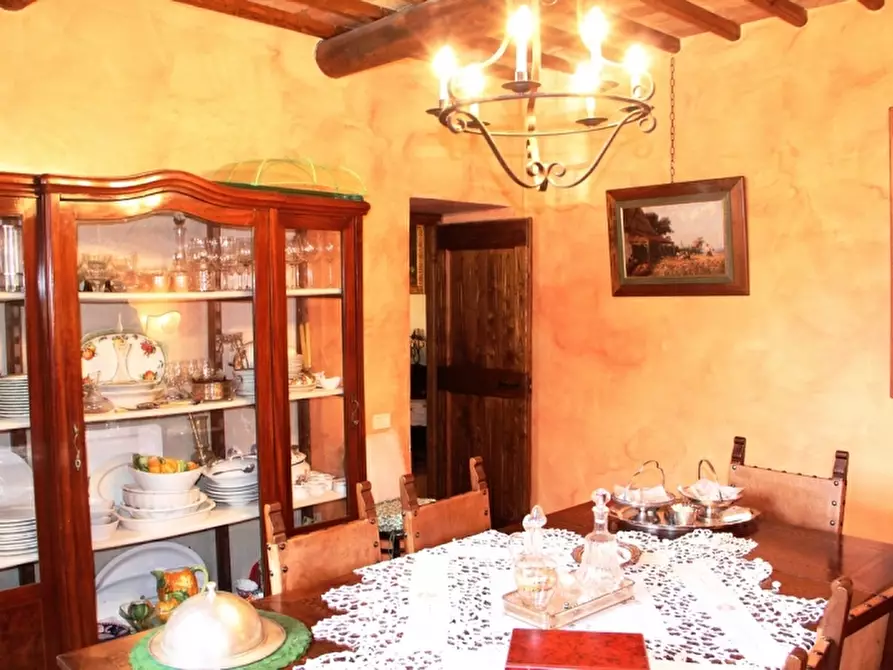 Immagine 8 di Casa semindipendente in vendita  a Castiglione In Teverina