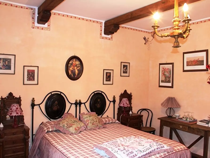 Immagine 13 di Casa semindipendente in vendita  a Castiglione In Teverina
