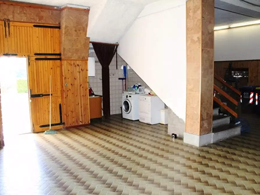 Immagine 17 di Villa in vendita  a Orvieto