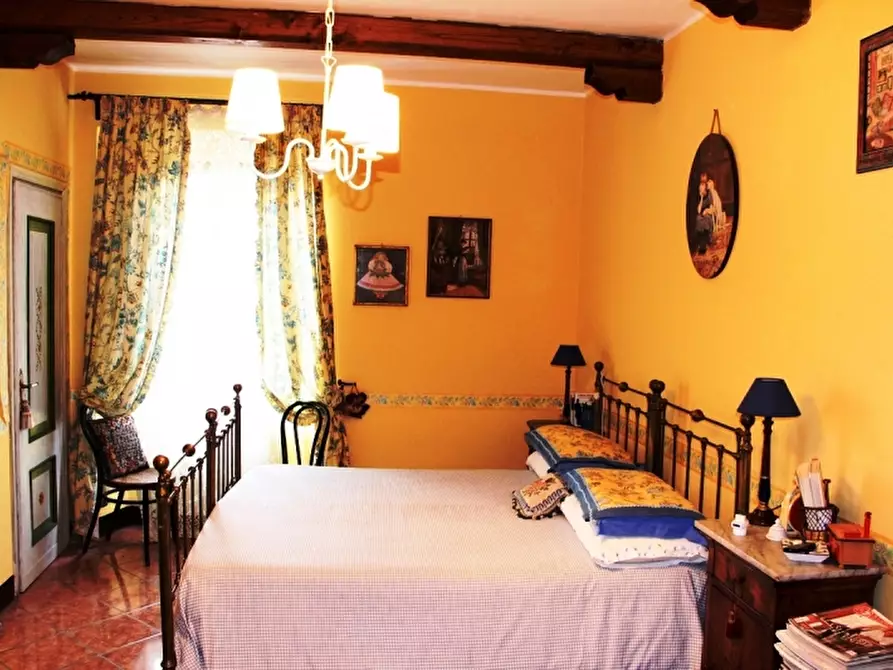 Immagine 17 di Casa semindipendente in vendita  a Castiglione In Teverina