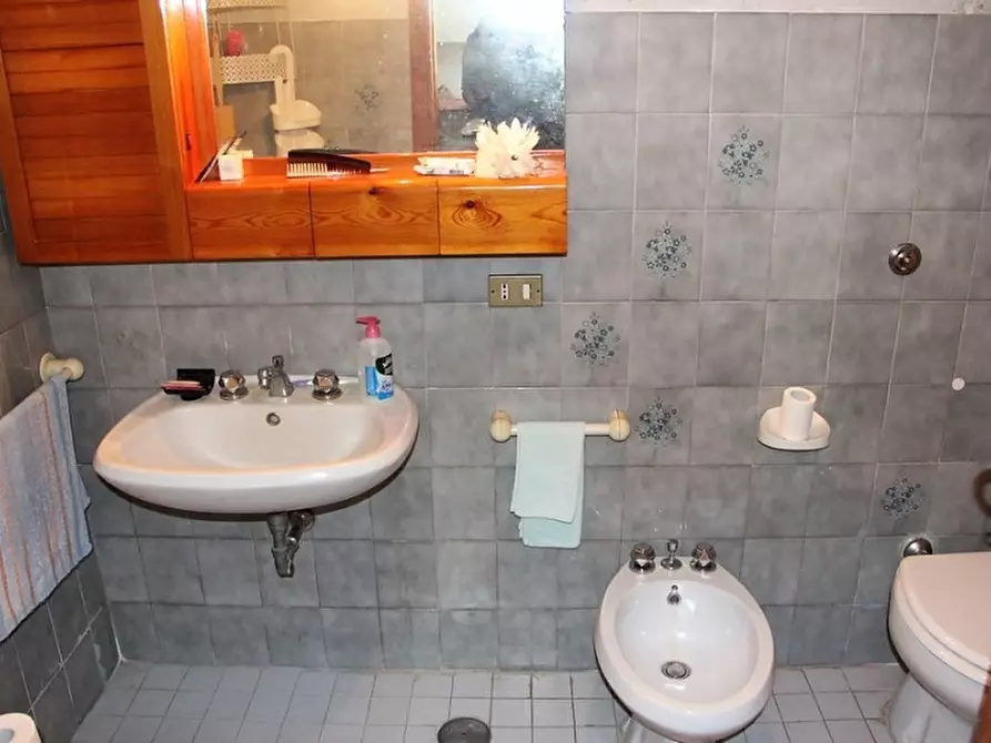 Immagine 17 di Casa semindipendente in vendita  a Orvieto