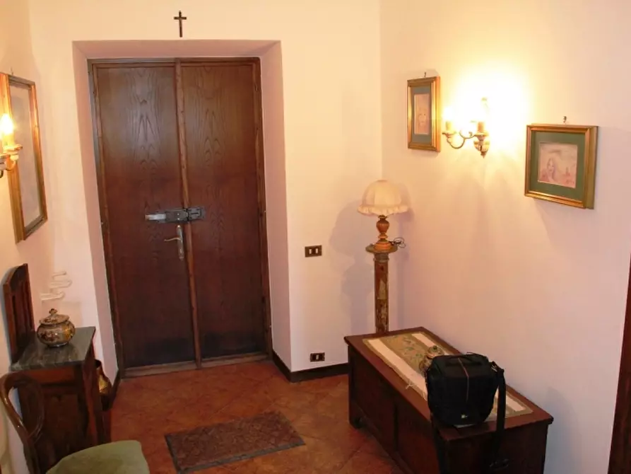 Immagine 4 di Appartamento in vendita  a Baschi