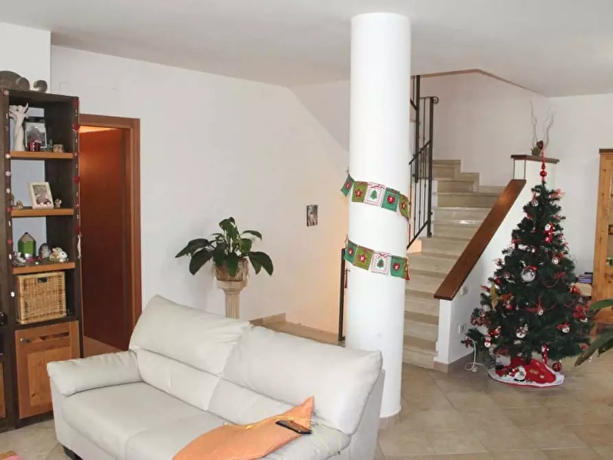 Immagine 3 di Casa semindipendente in vendita  in sferracavallo a Orvieto