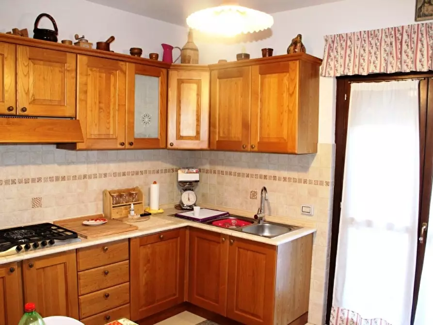 Immagine 3 di Appartamento in vendita  in Piazza Ascanio Vitozzi a Orvieto